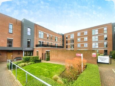 Little Glen Road, 2 bedroom  Flat to rent, £1,500 pcm