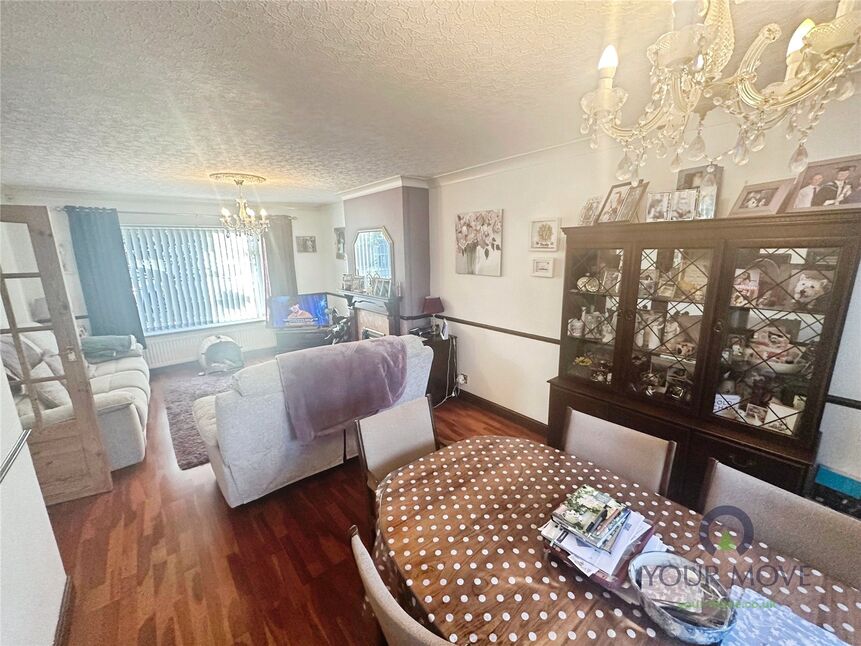 Lounge / dining room