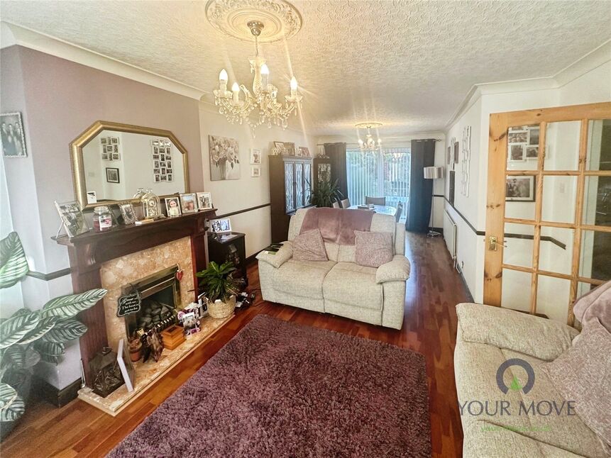 Lounge / dining room