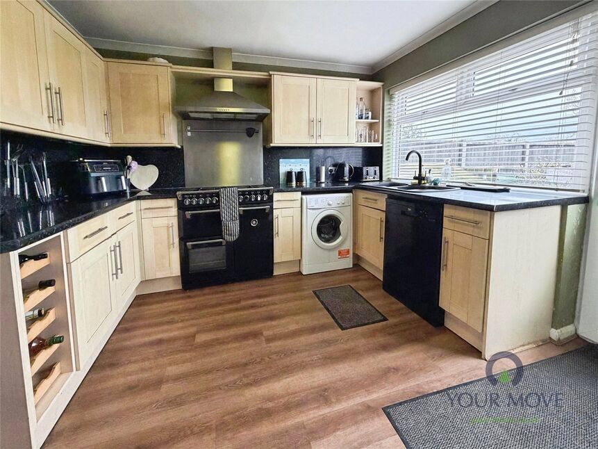 Kitchen / breakfast room