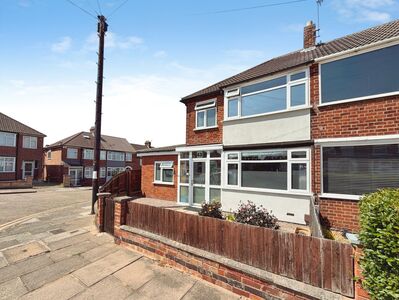 4 bedroom End Terrace House for sale