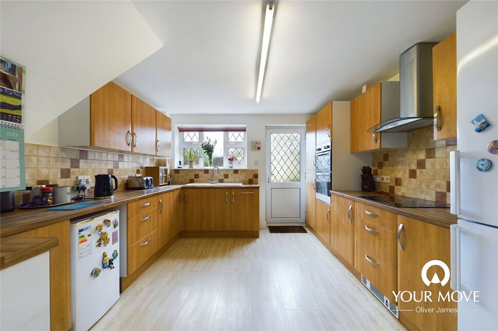 3 bedroom Mid Terrace House for sale, Queen Elizabeth Drive, Beccles