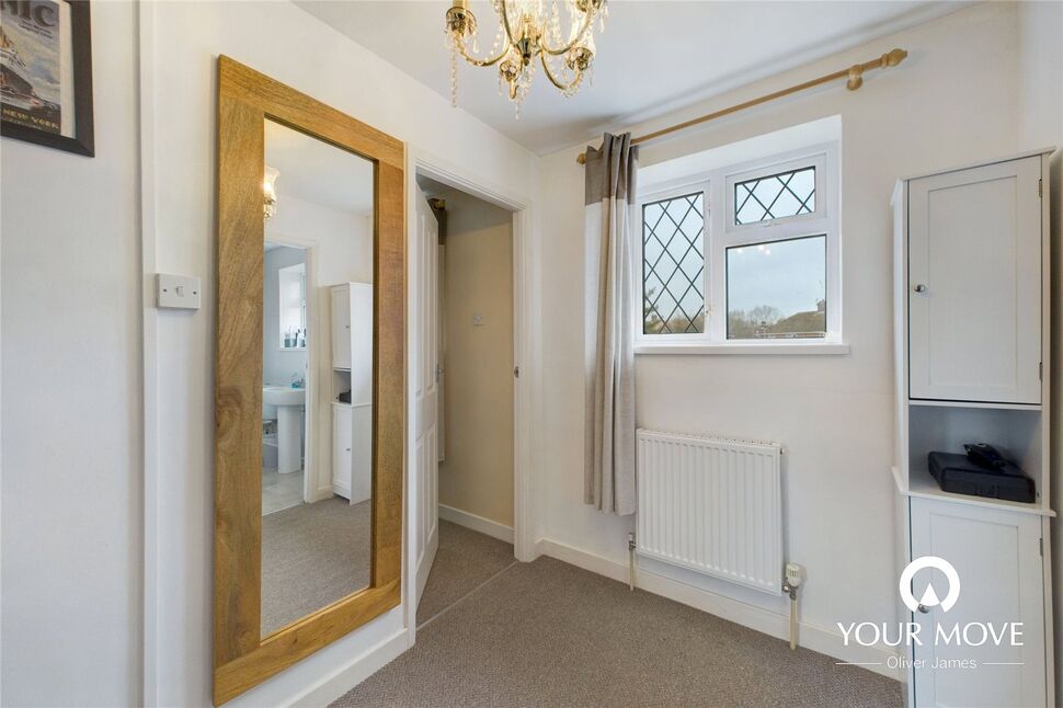 3 bedroom Mid Terrace House for sale, Queen Elizabeth Drive, Beccles