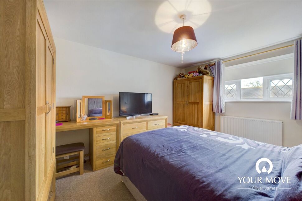 3 bedroom Mid Terrace House for sale, Queen Elizabeth Drive, Beccles