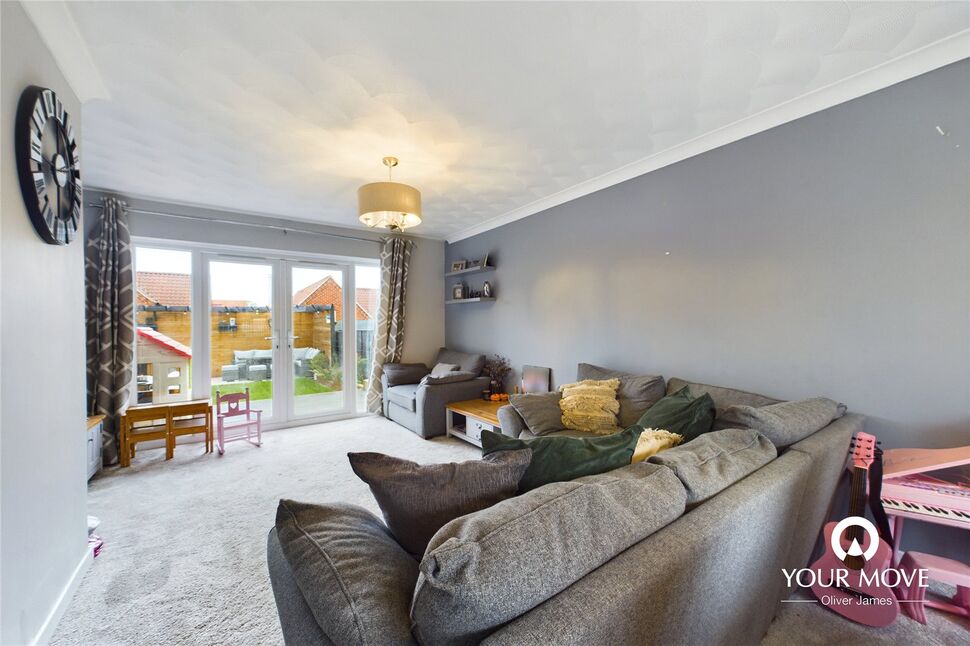 4 bedroom Detached House for sale, Marsh View, Beccles, NR34 £325,000