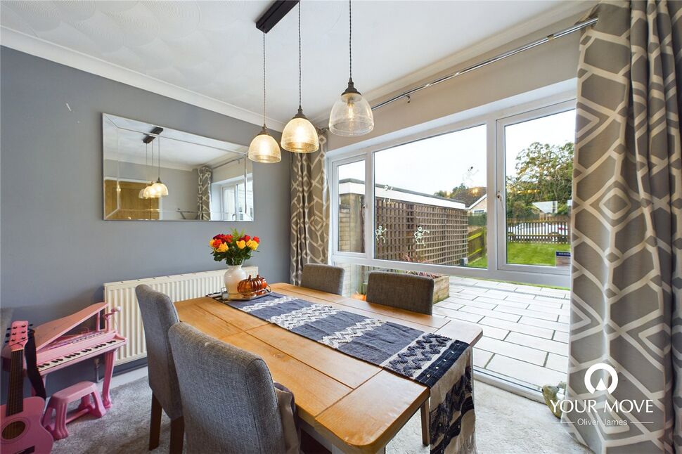 4 bedroom Detached House for sale, Marsh View, Beccles, NR34 £325,000