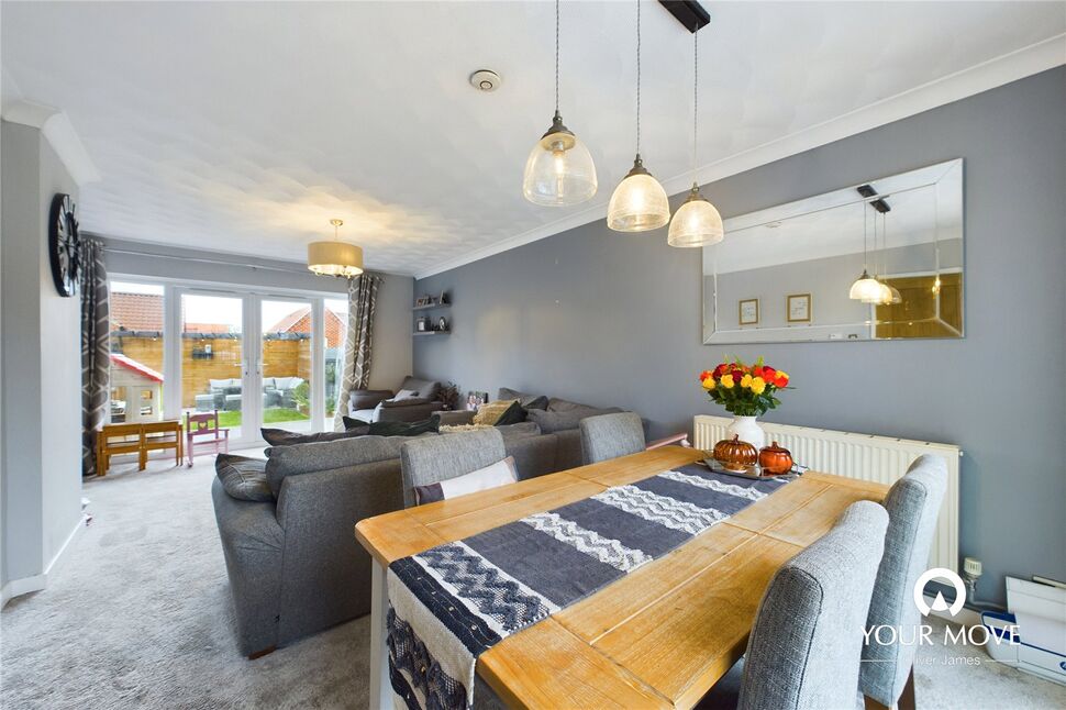 4 bedroom Detached House for sale, Marsh View, Beccles, NR34 £325,000