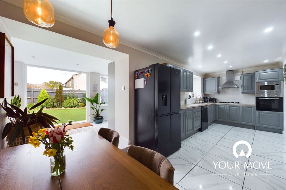 5 bedroom Detached House for sale, Pound Road, Beccles, NR34 £425,000