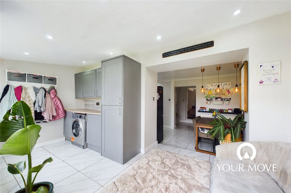 5 bedroom Detached House for sale, Pound Road, Beccles, NR34 £425,000