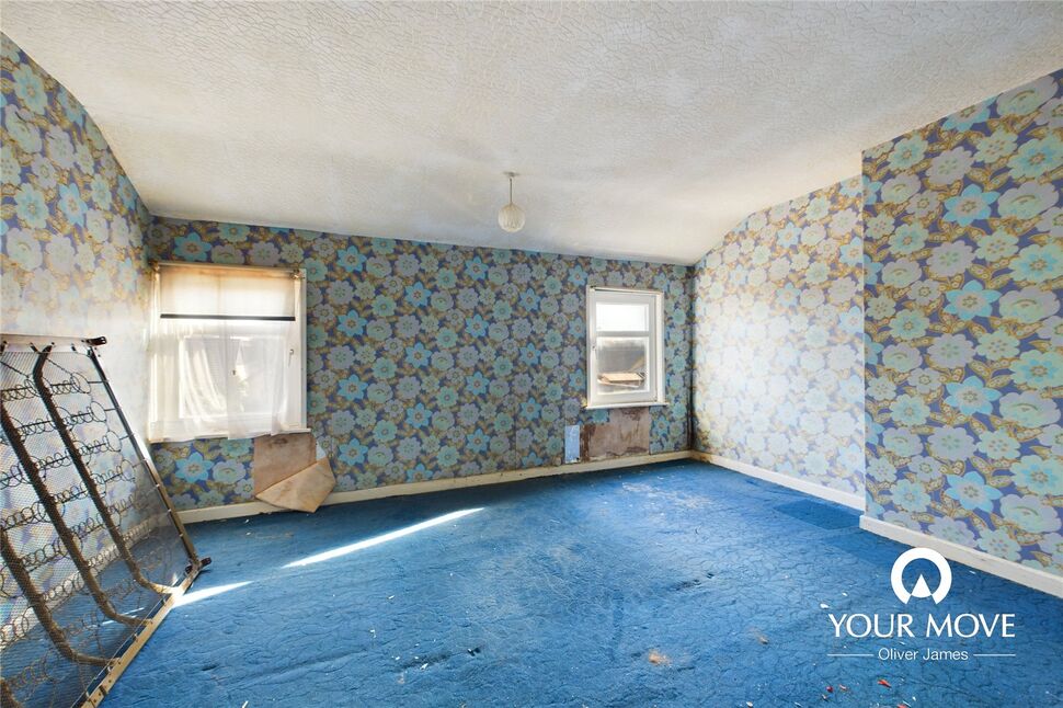 2 bedroom Mid Terrace House for sale, Fair Close, Beccles, NR34 £120,000