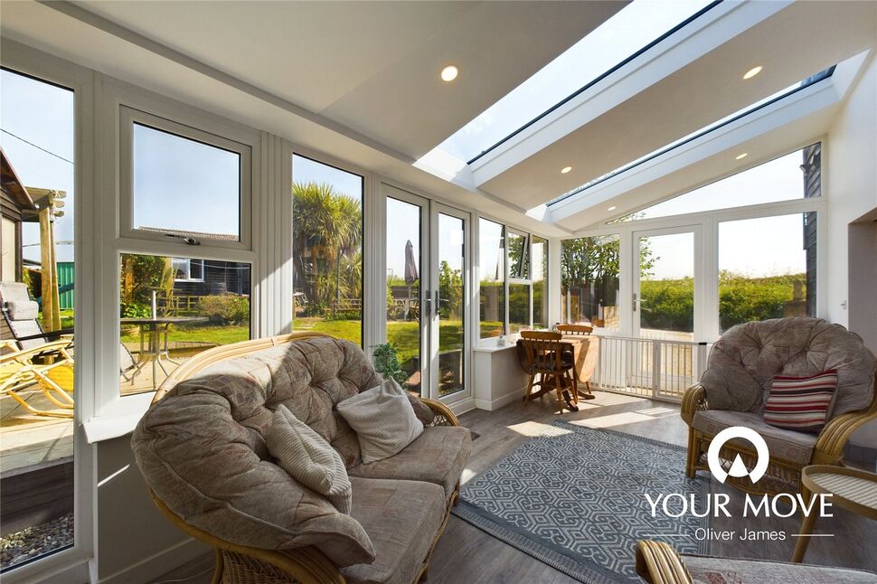 4 bedroom Semi Detached House for sale, Loddon Road, Toft Monks, NR34