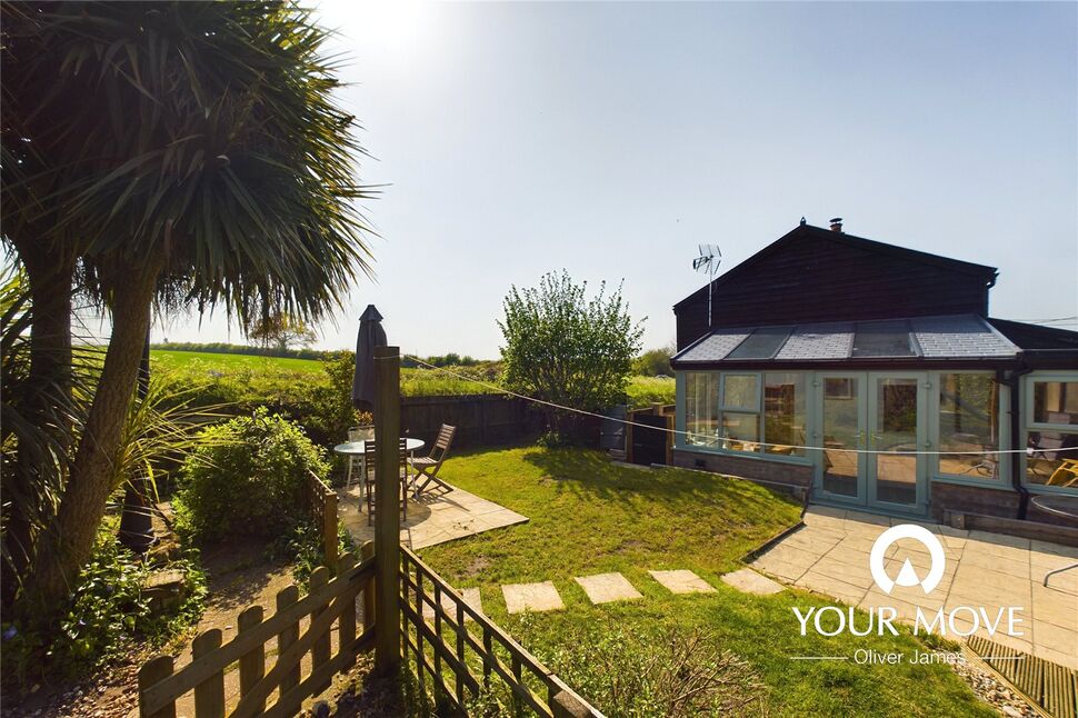 4 bedroom Semi Detached House for sale, Loddon Road, Toft Monks, NR34