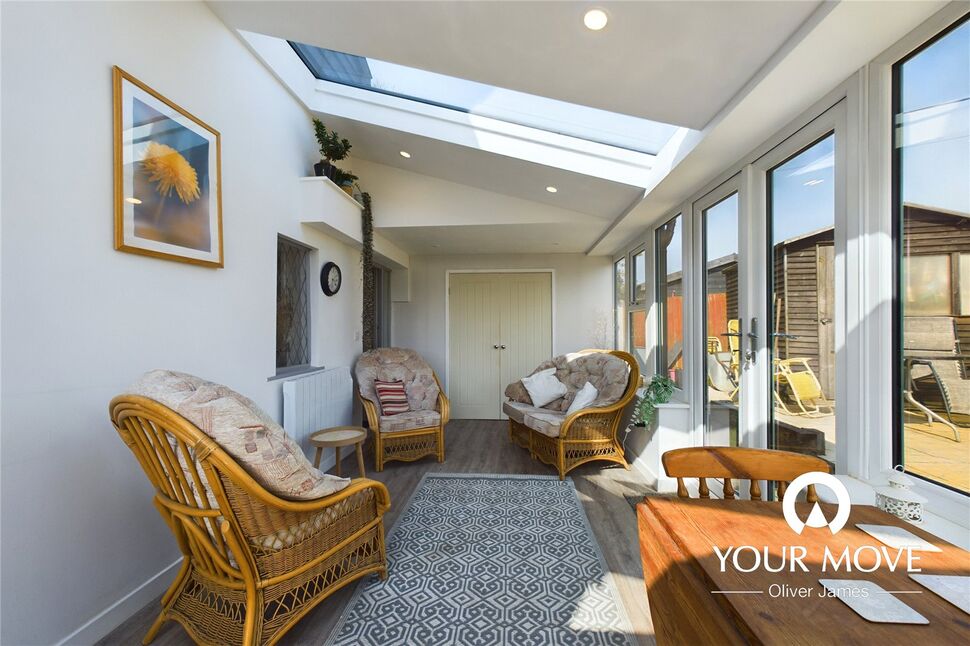 4 bedroom Semi Detached House for sale, Loddon Road, Toft Monks, NR34