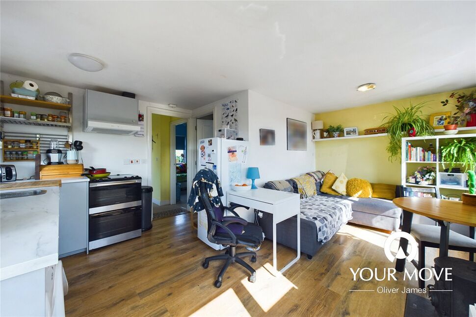 4 bedroom Semi Detached House for sale, Loddon Road, Toft Monks, NR34