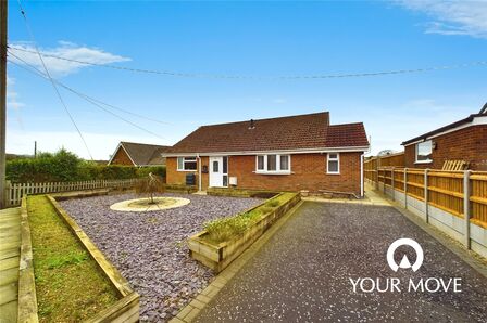 Ellough Road, 3 bedroom Detached Bungalow for sale, £280,000