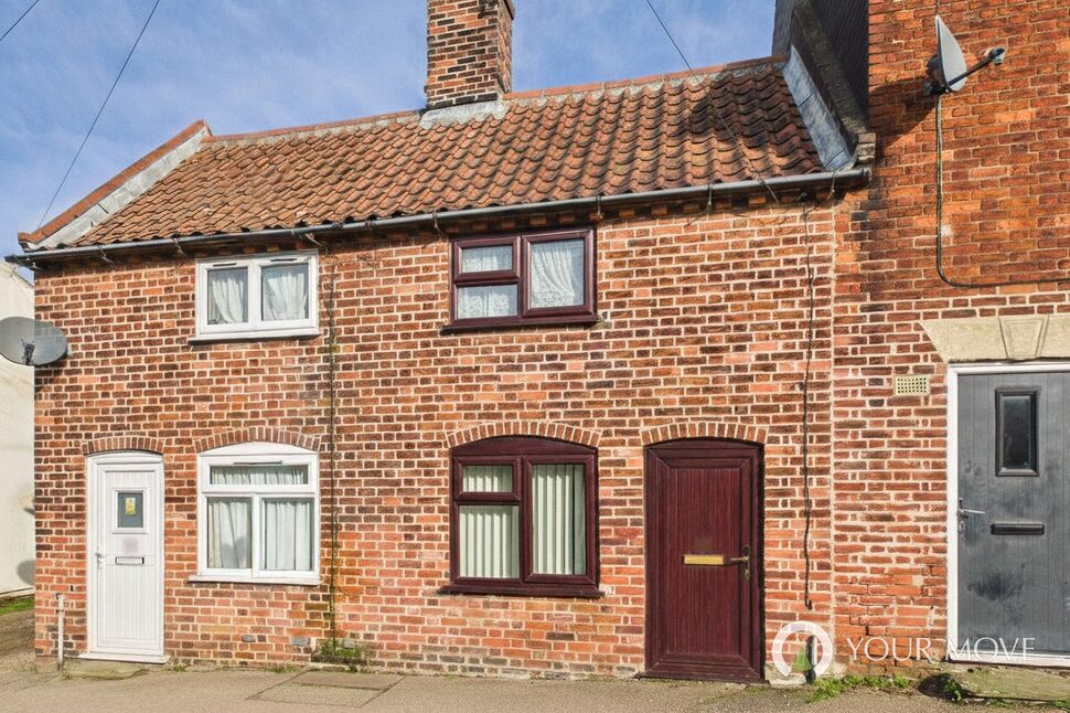 Main image of 2 bedroom Mid Terrace House for sale, Ingate, Beccles, Suffolk, NR34