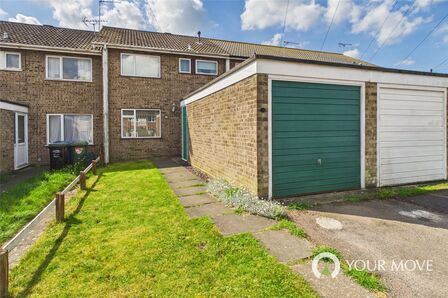 3 bedroom Mid Terrace House for sale