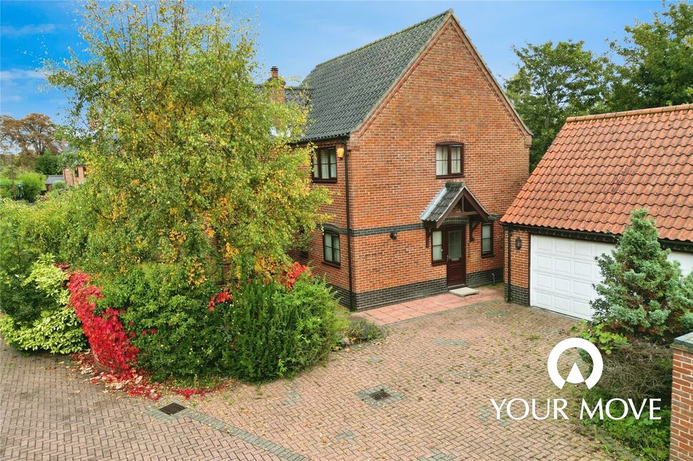 Main image of 4 bedroom Detached House for sale, Laurels End, Beccles, Suffolk, NR34