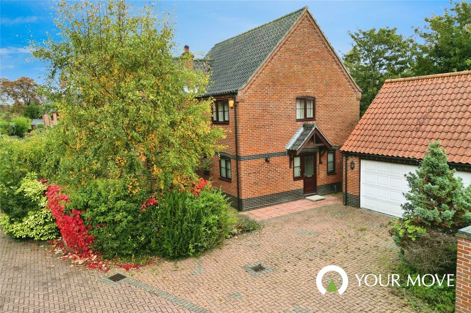 Main image of 4 bedroom Detached House for sale, Laurels End, Beccles, Suffolk, NR34