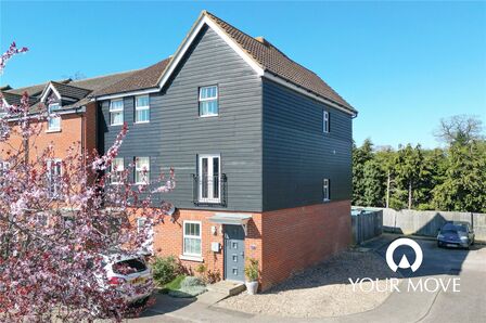 3 bedroom End Terrace House for sale