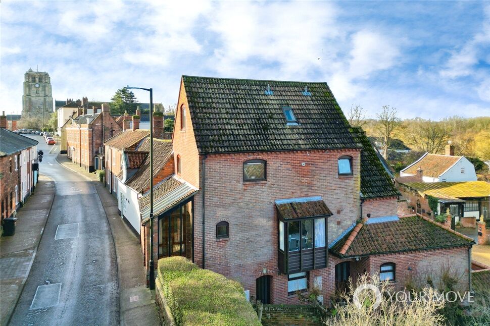 4 bedroom End Terrace House for sale