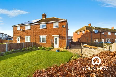 Queen Elizabeth Drive, 3 bedroom Semi Detached House to rent, £1,100 pcm