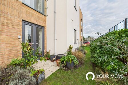 Elliott Garrood Gardens, 1 bedroom Flat for sale, &pound;230,000