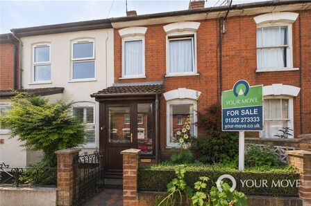 2 bedroom Mid Terrace House for sale