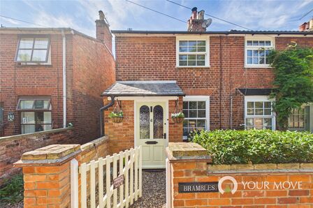 2 bedroom End Terrace House for sale
