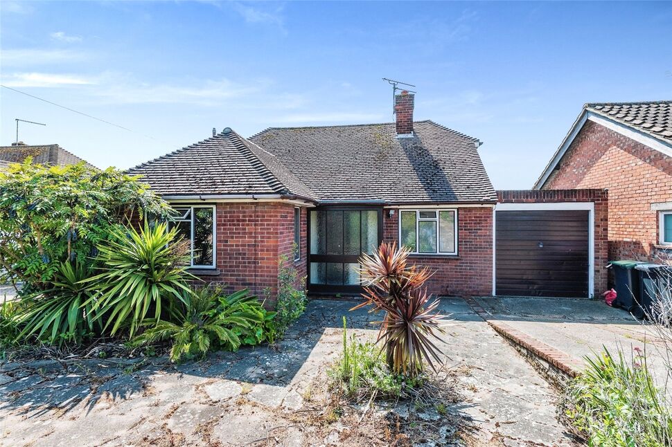 3 bedroom Detached Bungalow for sale, Dumpton Park Drive, Broadstairs, CT10 £450,000