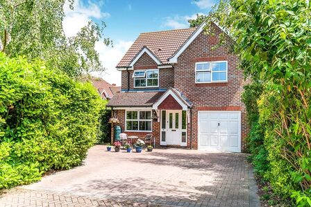 Selwyn Drive, 4 bedroom Detached House for sale, £525,000
