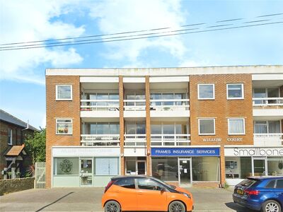Willow Court, 2 bedroom  Flat for sale, £190,000