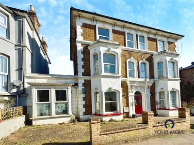 The Vale, 4 bedroom Semi Detached House to rent, £1,800 pcm