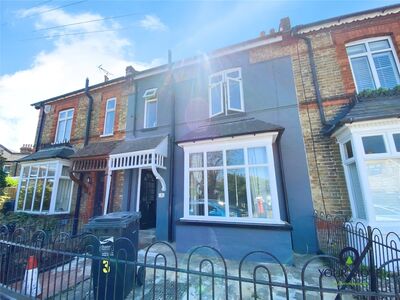 Walmsley Road, 3 bedroom Mid Terrace House to rent, £1,600 pcm