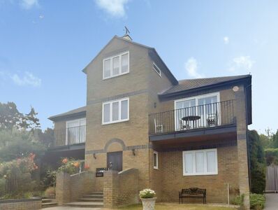 North Foreland Avenue, 4 bedroom Detached House for sale, &pound;1,250,000