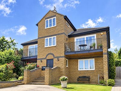 North Foreland Avenue, 4 bedroom Detached House for sale, &pound;1,250,000