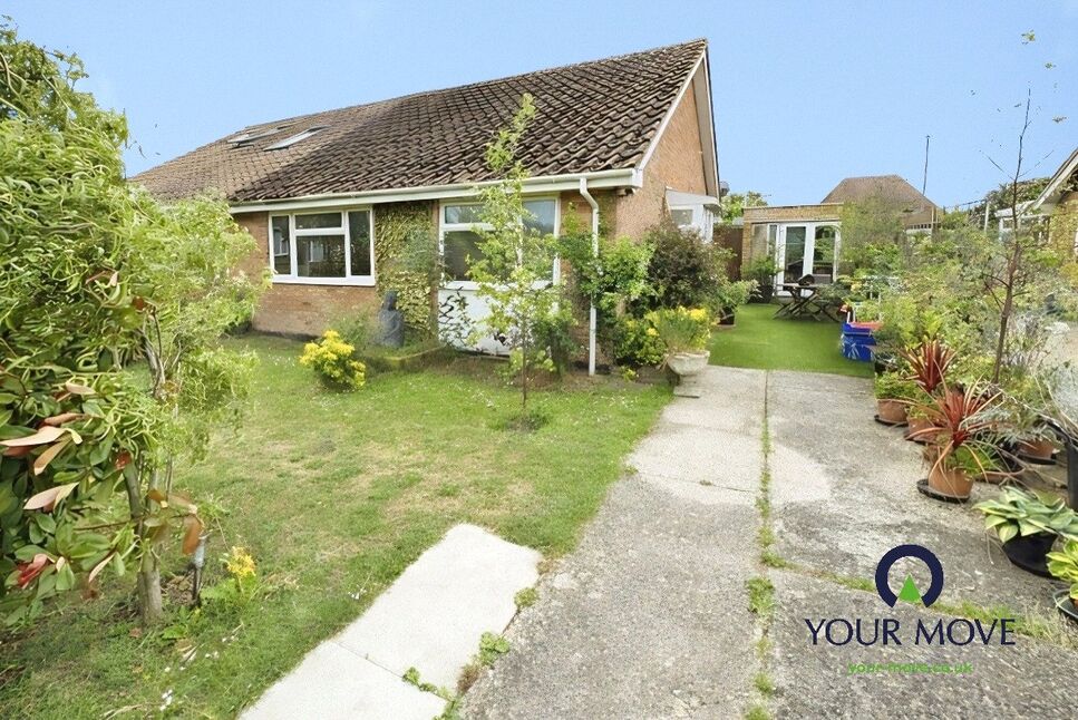 2 bedroom Semi Detached Bungalow for sale