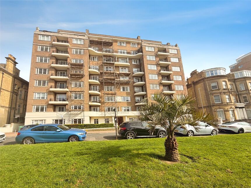 Main image of 3 bedroom Flat to rent, Grand Avenue, Hove, East Sussex, BN3