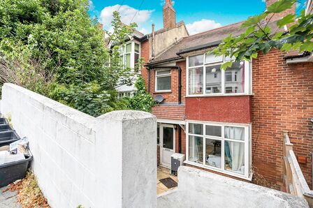 Princes Road, 5 bedroom Semi Detached House to rent, £2,400 pcm