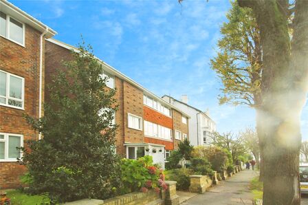 Westbourne Villas, 2 bedroom  Flat to rent, &pound;1,400 pcm