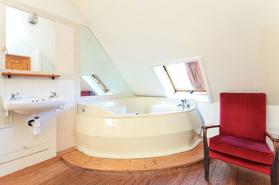 Bathroom / Shower Room
