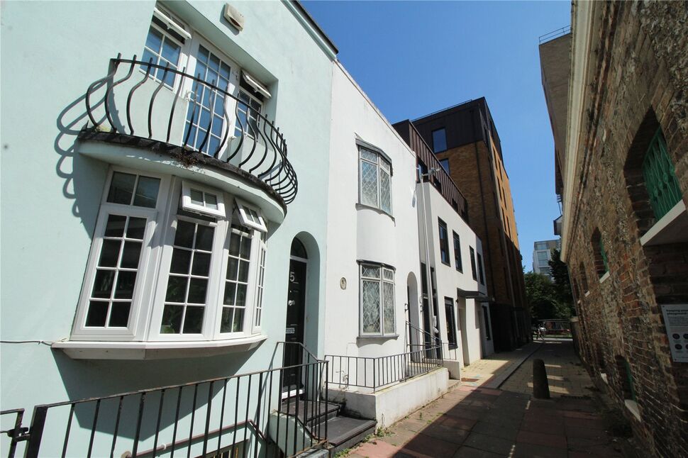 Main image of 3 bedroom Mid Terrace House to rent, Blenheim Place, Brighton, East Sussex, BN1