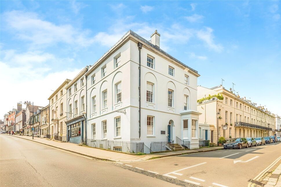 Main image of 2 bedroom Flat for sale, Albion Street, Lewes, East Sussex, BN7