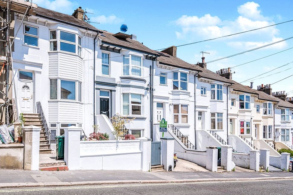 Main image of 1 bedroom Flat for sale, Old Shoreham Road, Brighton, East Sussex, BN1