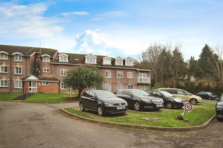 Tower Gate, 2 bedroom  Flat for sale, £290,000