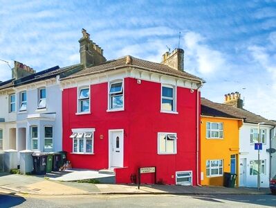 Queens Park Road, 5 bedroom End Terrace House to rent, £2,925 pcm