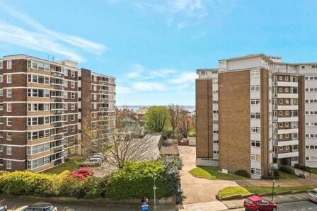 2 bedroom  Flat to rent