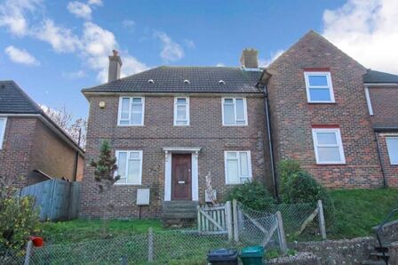Ringmer Drive, 5 bedroom End Terrace House to rent, £2,000 pcm