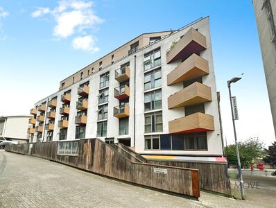 2 bedroom  Flat for sale