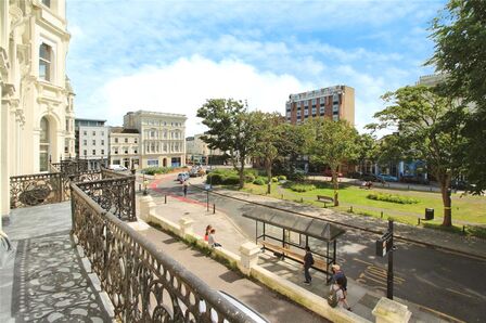 2 bedroom  Flat to rent